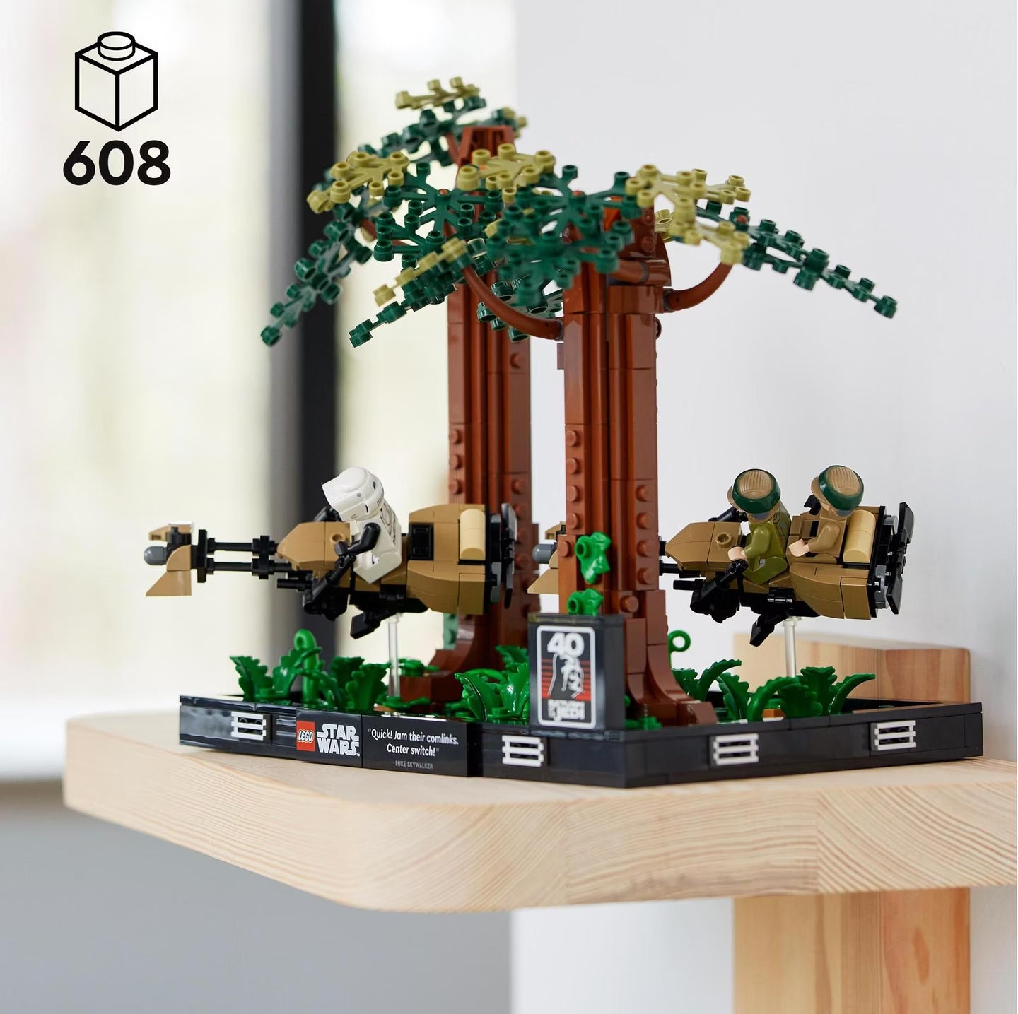 LEGO Star Wars™ 75353 Verfolgungsjagd auf Endor™ – Diorama